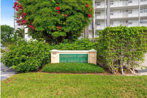 140 NE 28th Avenue 303, Pompano Beach, FL 33062 Sold 04/02/25