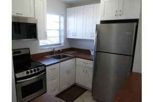2800 W Golf Boulevard 123, Pompano Beach, FL 33064 Sold 06/10/25