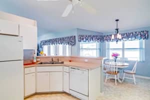 424 Holly Drive, Sebring, FL 33876 - MLS#R11061809