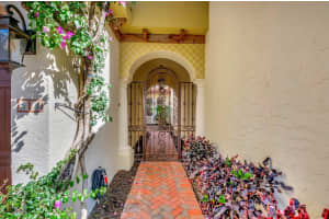 53 Seabreeze Avenue, Delray Beach, FL 33483 Sold 05/08/25