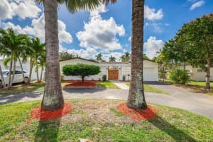 7230 Grandview Boulevard, Miramar, FL 33023 Sold 03/10/25