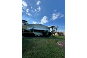 65 Las Casitas Court, Fort Pierce, FL 34951 Sold 03/07/25