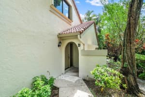 5650 Coach House Circle D, Boca Raton, FL 33486 Sold 06/25/25