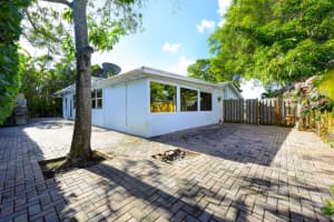 561 Anchorage Drive, North Palm Beach, FL 33408 Sold 05/22/25