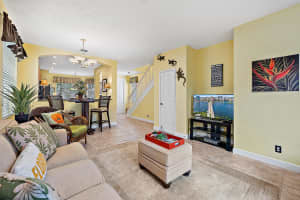 616 Castle Drive, Palm Beach Gardens, FL 33410 Sold 05/08/25