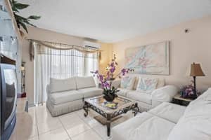 4174 Inverrary Drive 413, Lauderhill