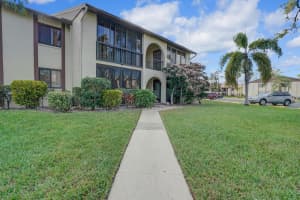 316 Knotty Pine Circle A-1, Greenacres, FL 33463 Sold 12/08/25