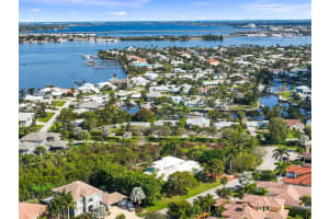 58 SW Palm Cove Drive, Palm City, FL 34990 Sold 08/29/25