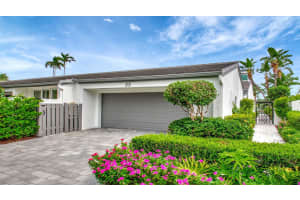 6110 N Ocean Boulevard 33, Ocean Ridge, FL 33435 Sold 04/16/25