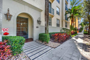 630 S Sapodilla Avenue 201, West Palm Beach, FL 33401 Sold 05/01/25
