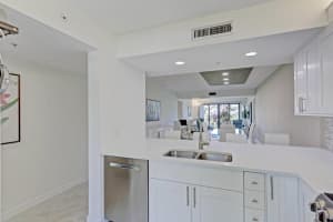 901 Seafarer Circle 105, Jupiter, FL 33477 - MLS#R11062552