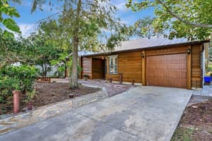 2950 SW Sw Bright Street, Port Saint Lucie, FL 34953 - MLS#R11062596