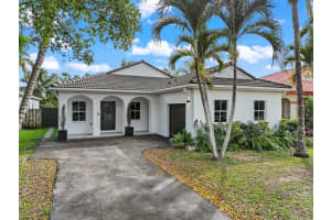 86 NW 4th Street, Homestead, FL 33030 Sold 04/22/25