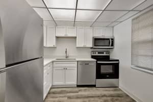 22 Abbey Lane 107, Delray Beach, FL 33446 Sold 04/04/25