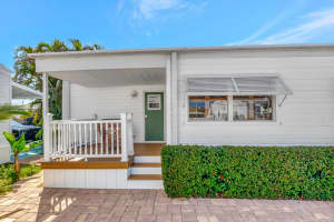 202 Bay Drive F202, Briny Breezes, FL 33435 Sold 04/03/25