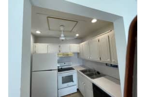 480 Horizons W 205, Boynton Beach, FL 33435 - MLS#R11062817