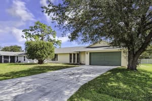 1673 SE Pleasantview Street, Port Saint Lucie, FL 34983 Sold 04/11/25