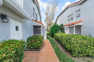 7420 Lake Meadow Way 202, Boynton Beach, FL 33437 Sold 08/11/25