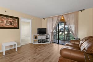 4640 Lucerne Lakes Boulevard 306, Lake Worth, FL 33467 Sold 12/03/25