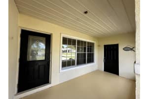 802 SW Ivanhoe Drive, Port Saint Lucie, FL 34983 Sold 04/30/25