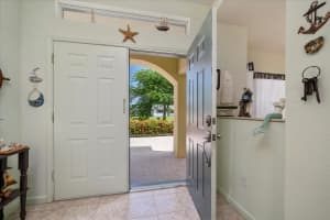 324 NE Gladiola Avenue, Port Saint Lucie, FL 34983 - MLS#R11063202