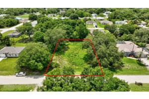 8845 100th Avenue, Vero Beach, FL 32967 - MLS#R11063327