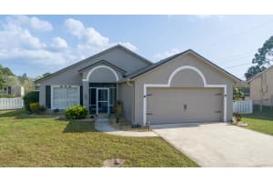 746 Davidson Street Street SE, Palm Bay, FL 32909 Sold 03/20/25