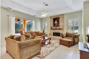 4450 Hunting Trail, Lake Worth, FL 33467 Sold 04/22/25