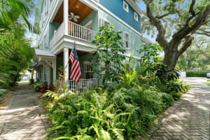 608 Sw Cleveland Avenue, Stuart