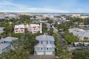 608 SW Cleveland Avenue, Stuart, FL 34994 - MLS#R11063499