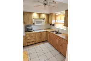 2638 E Gately Drive E 131, West Palm Beach, FL 33415 - MLS#R11063577