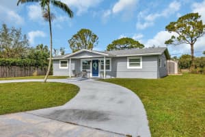 2143 SE Washington Street N, Stuart, FL 34997 Sold 04/15/25