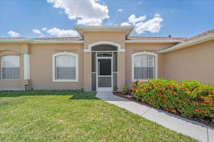 821 Carlfield Avenue, Lehigh Acres, FL 33972 - MLS#R11063644