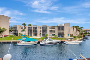 6 Royal Palm Way 204, Boca Raton