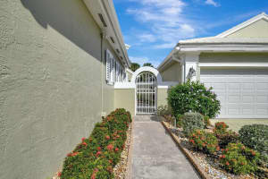 9083 Baybury Lane, West Palm Beach, FL 33411 Sold 04/03/25