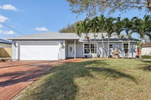 855 SW Mccoy Avenue, Port Saint Lucie, FL 34953 Sold 03/31/25