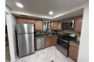 24 Abbey Lane 207, Delray Beach, FL 33446 Sold 03/20/25