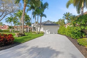 9445 E Fairway Terrace, West Palm Beach, FL 33411 - MLS#R11063815