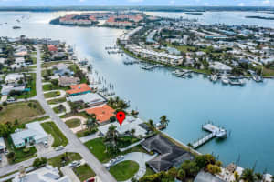 1562 Thumb Point Drive, Fort Pierce, FL 34949 Sold 05/05/25