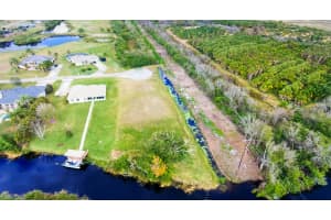 1560 SE 23rd Street, Okeechobee, FL 34974 - MLS#R11063960