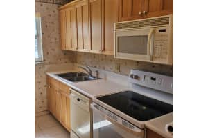 767 High Point Drive E B, Delray Beach, FL 33445 Sold 03/25/25