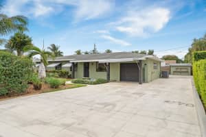 6621 Mango Circle, Lake Clarke Shores, FL 33406 Sold 03/28/25