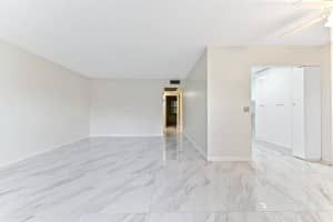 1024 Ellesmere B, Deerfield Beach, FL 33442 - MLS#R11064067