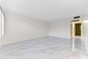 1024 Ellesmere B, Deerfield Beach, FL 33442 - MLS#R11064067