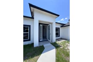 3351 Lakeland Avenue, Palm Bay, FL 32908 - MLS#R11064075