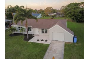 1560 Roxbury Court NE, Palm Bay, FL 32905 Sold 03/27/25