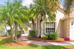 847 SW Lake Charles Circle, Port Saint Lucie, FL 34986 Sold 05/15/25