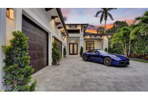 202 N Lake Drive, Lantana, FL 33462 - MLS#R11064232
