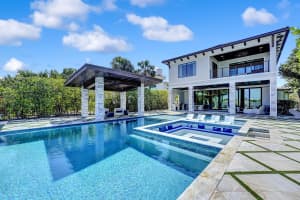 202 N Lake Drive, Lantana, FL 33462 - MLS#R11064232