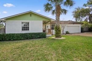 8126 SE Coconut Street, Hobe Sound, FL 33455 Sold 04/30/25